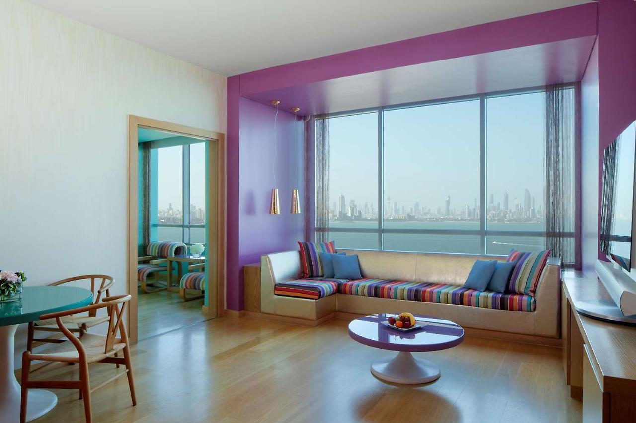 Symphony Style Hotel Kuwait Salmiya Екстер'єр фото A suite at the Standard East Village