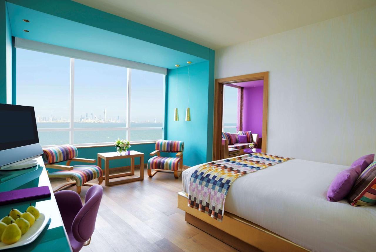 Symphony Style Hotel Kuwait Salmiya Екстер'єр фото A room at the hotel